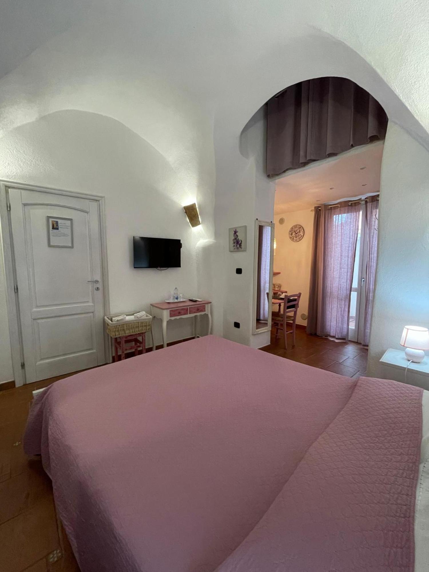 Ca' Du Batan Bed & Breakfast Spotorno Exterior foto