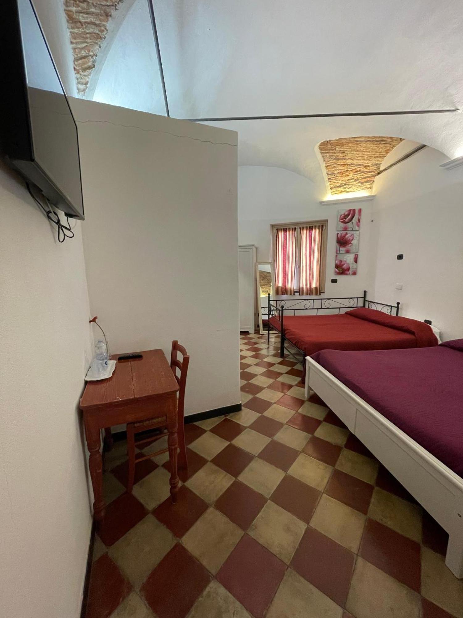 Ca' Du Batan Bed & Breakfast Spotorno Cameră foto